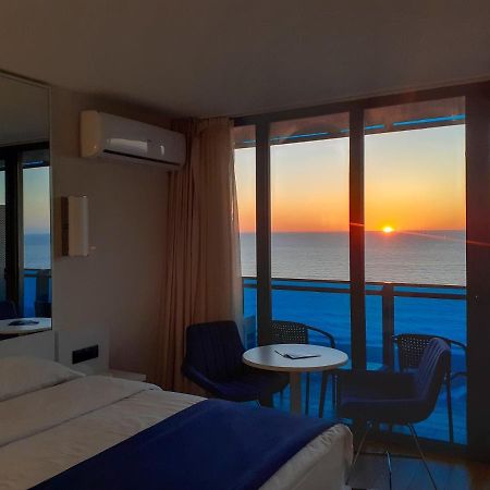 Only Front Sea View, No Side View, Wonderful Panorama, High Floor, Location Guarantee Aparthotel Batoemi Buitenkant foto