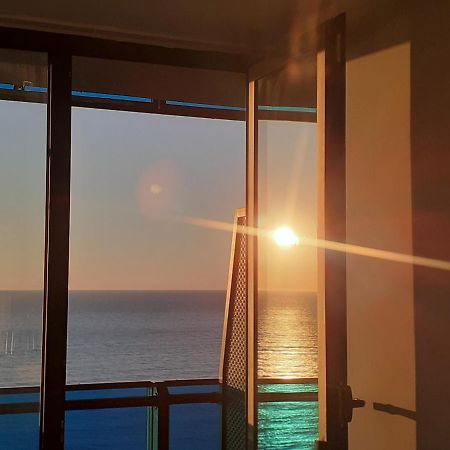 Only Front Sea View, No Side View, Wonderful Panorama, High Floor, Location Guarantee Aparthotel Batoemi Buitenkant foto