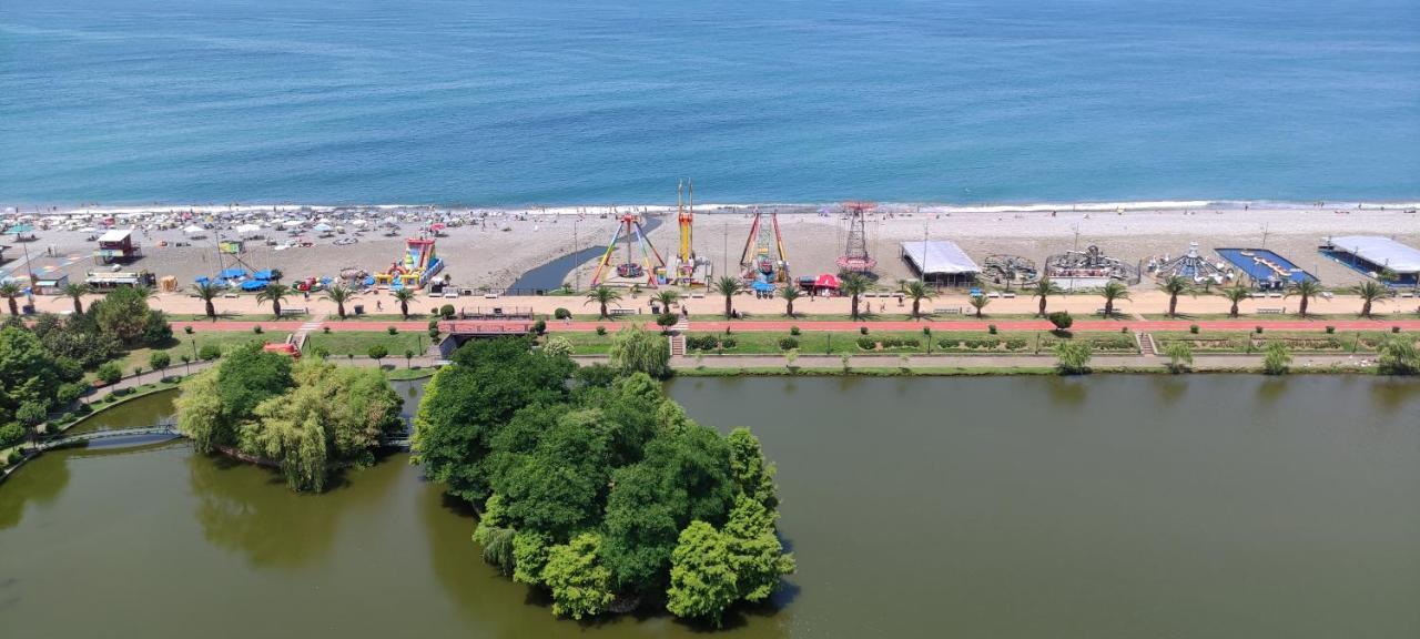 Only Front Sea View, No Side View, Wonderful Panorama, High Floor, Location Guarantee Aparthotel Batoemi Buitenkant foto