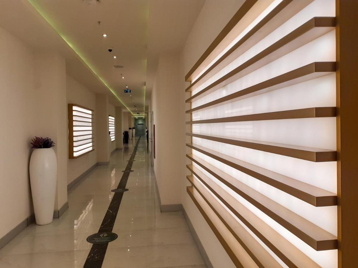 Only Front Sea View, No Side View, Wonderful Panorama, High Floor, Location Guarantee Aparthotel Batoemi Buitenkant foto